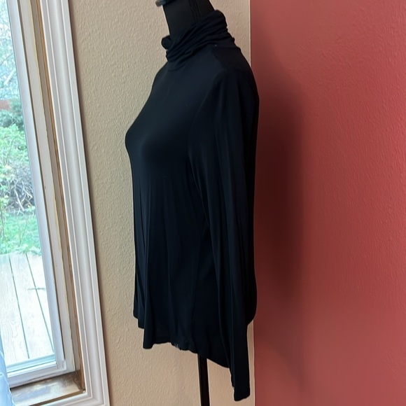 Prana Yvette Lightweight Turtleneck Top - Picture 4 of 8